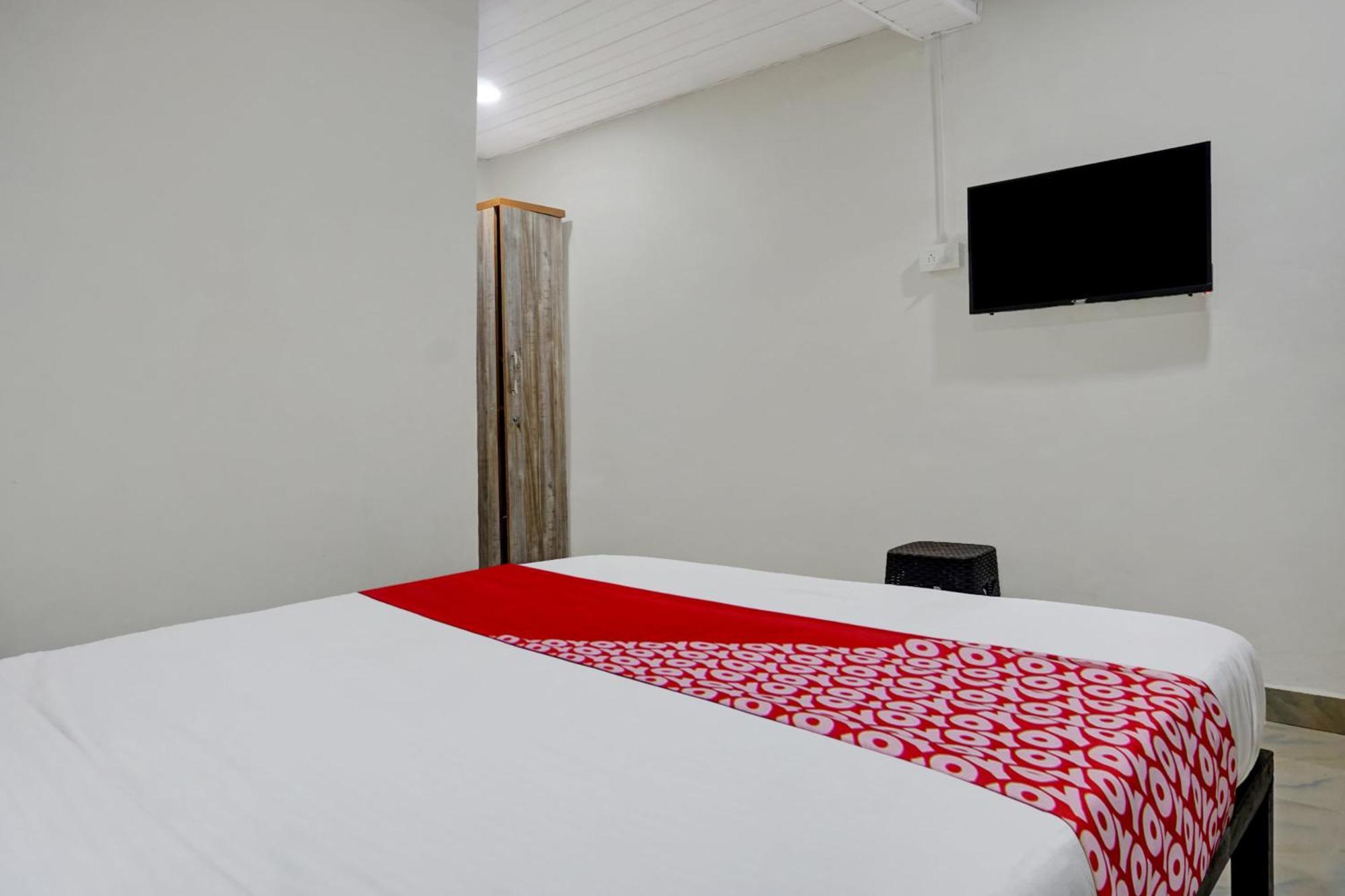 Hotel O Metro View Pimpri-Chinchwad Kültér fotó