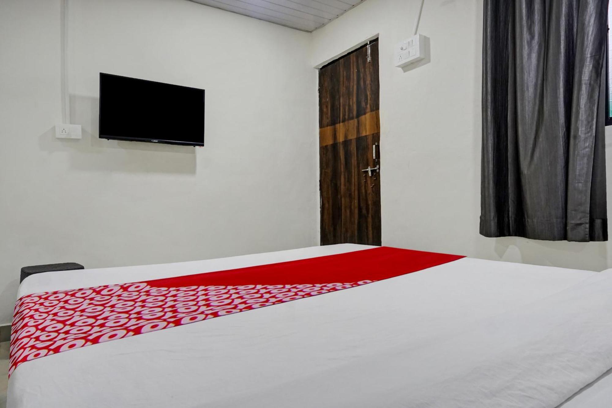 Hotel O Metro View Pimpri-Chinchwad Kültér fotó