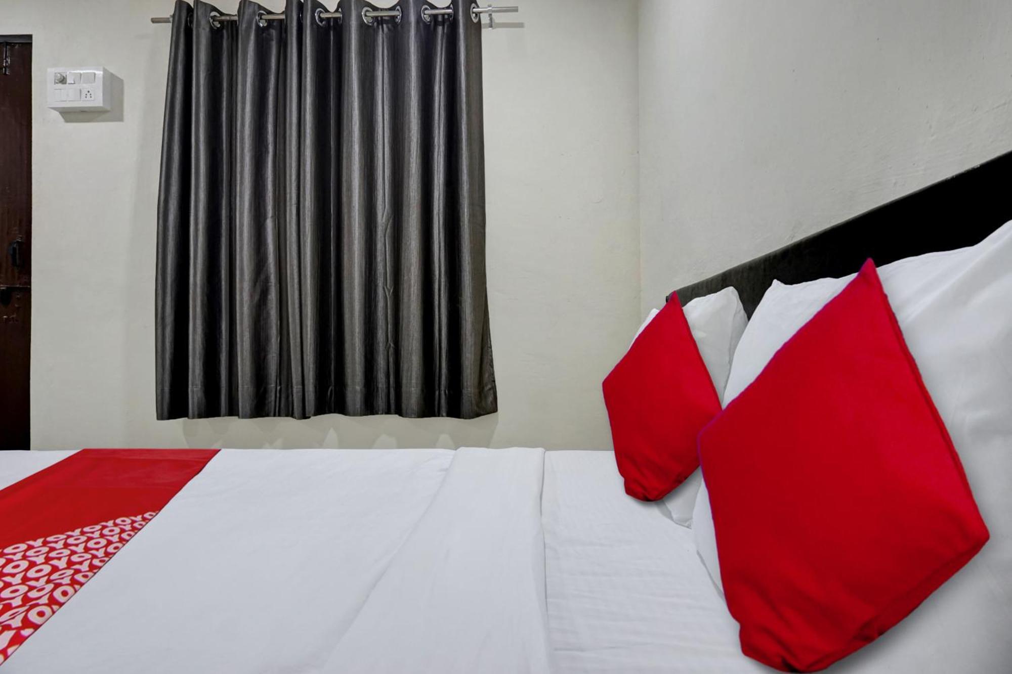 Hotel O Metro View Pimpri-Chinchwad Kültér fotó